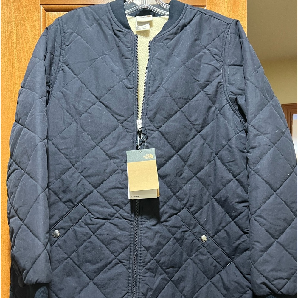 NWT The North Fave women’s size Large Navy Aviator fleece line Parka
